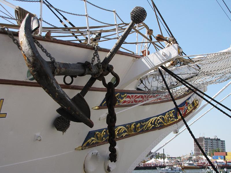 delfsail_detail_Statsraad Lehmkuhl.jpg - Detail van de boeg van de Noorse Statsraad Lehmkuhl.